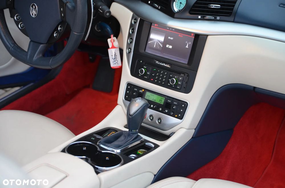 Maserati GranCabrio Sport - 32