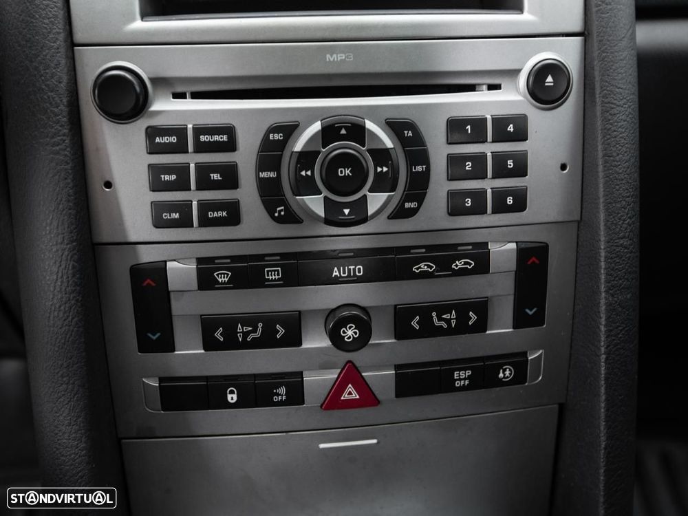 Peugeot 407 SW - 12