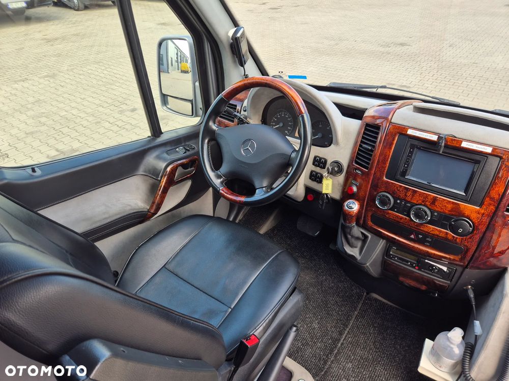 Mercedes-Benz SPRINTER 519 / SPROWADZONY / 3.0 190 KM / EURO 6 - 35