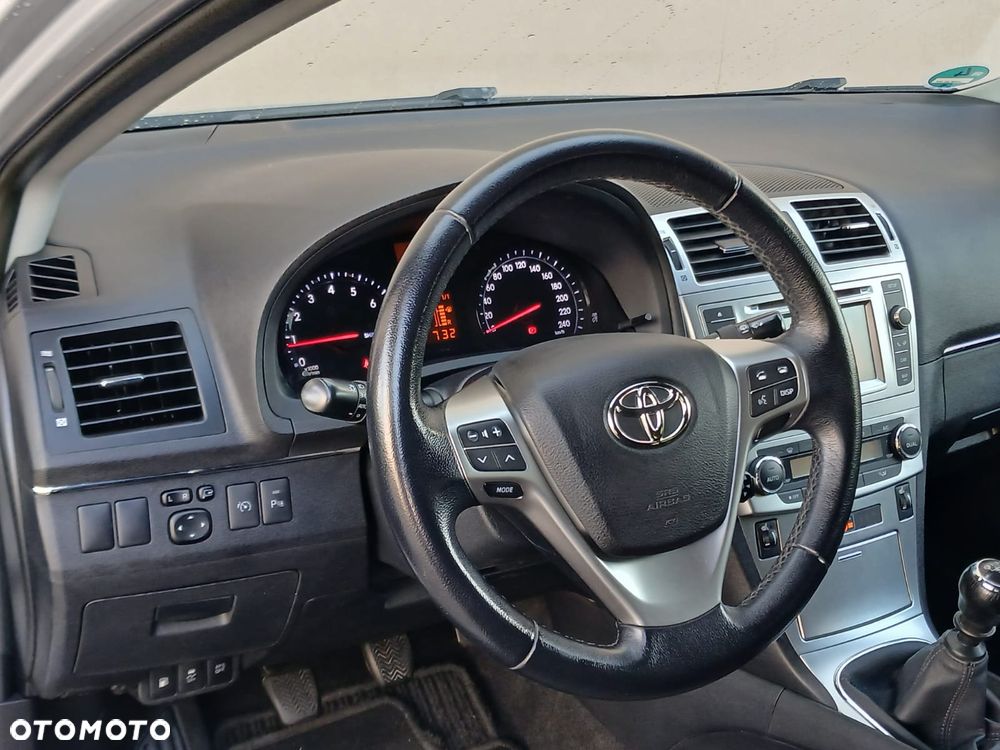 Toyota Avensis 1.8 Edition - 18