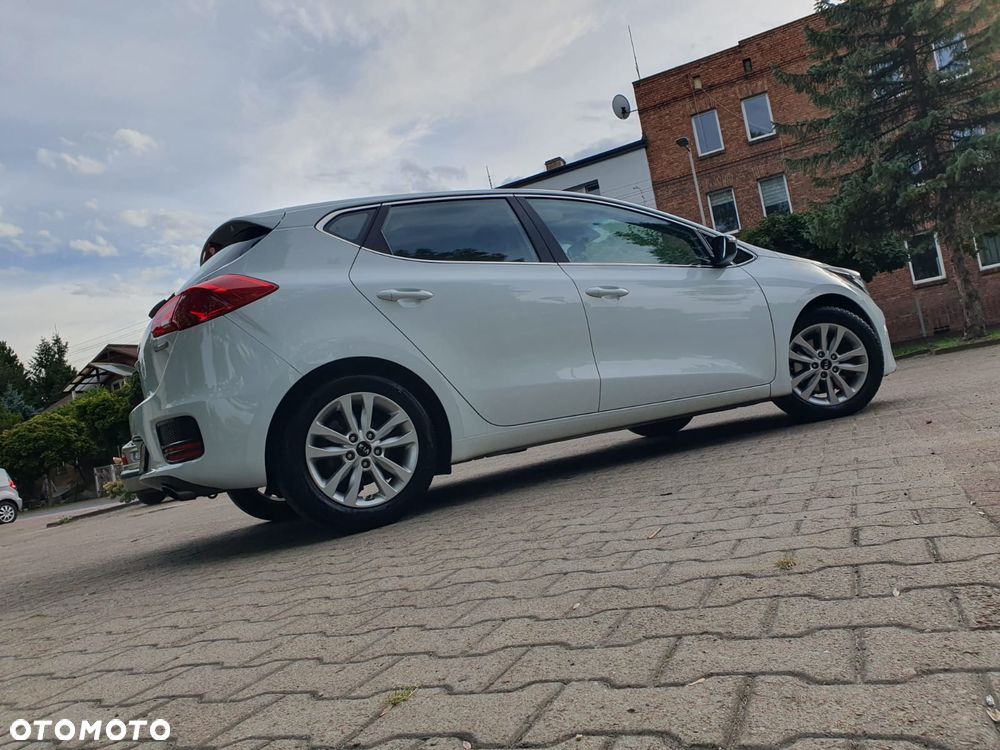 Kia Ceed 1.6 GDI XL - 33