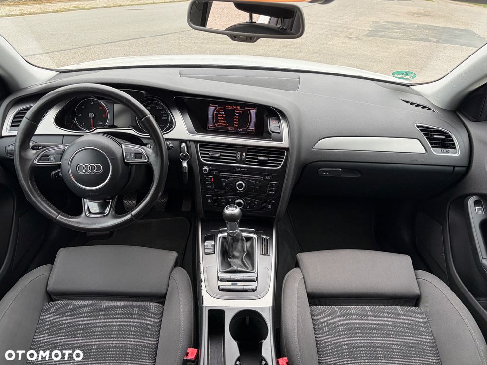 Audi A4 Avant 2.0 TDI DPF Ambiente - 8