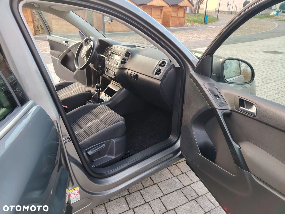 Volkswagen Tiguan 2.0 TDI DPF BlueMotion Technology Trend & Fun - 15