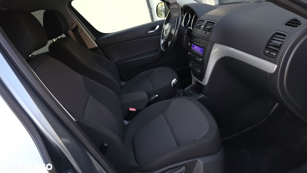 Skoda Yeti 1.8 TSI 4x4 Elegance PLUS EDITION - 28