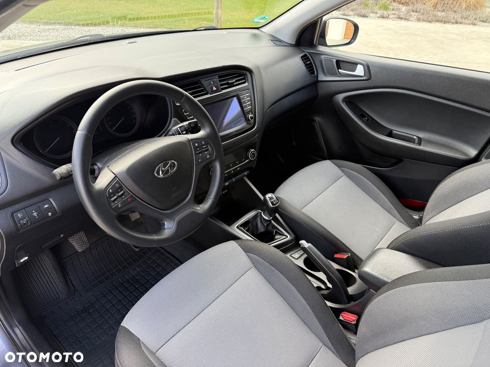 Hyundai i20 1.4 Intro Edition - 16
