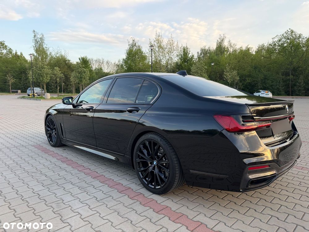 BMW Seria 7 730d xDrive sport - 13