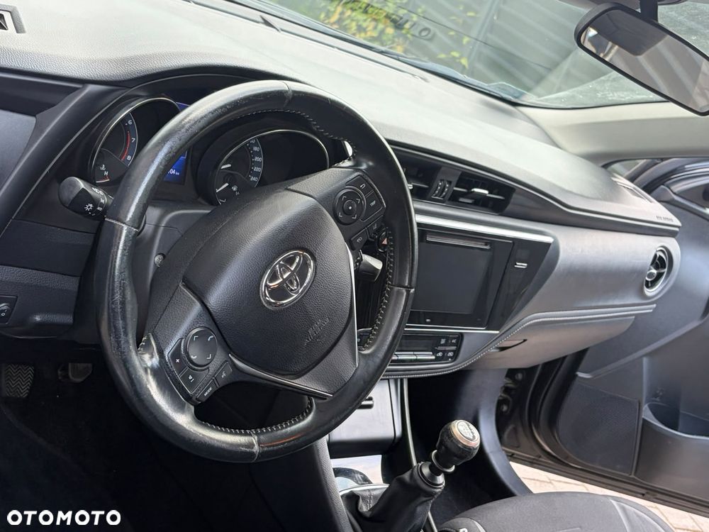 Toyota Auris 1.6 Classic Plus - 6