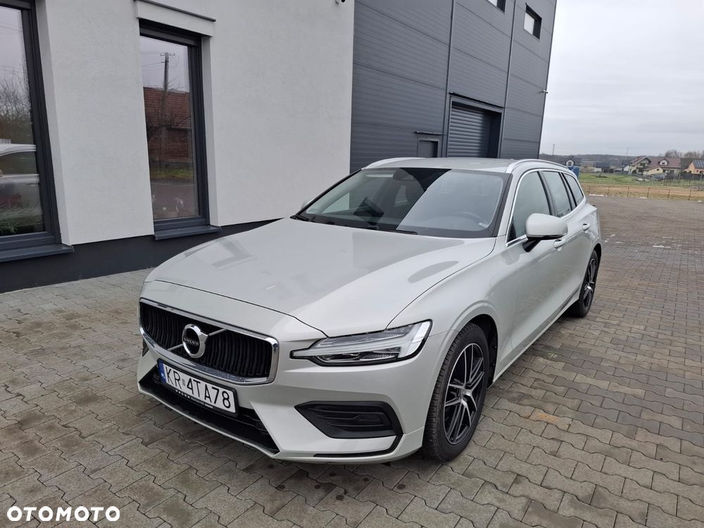 Volvo V60 D4 Momentum Pro - 3