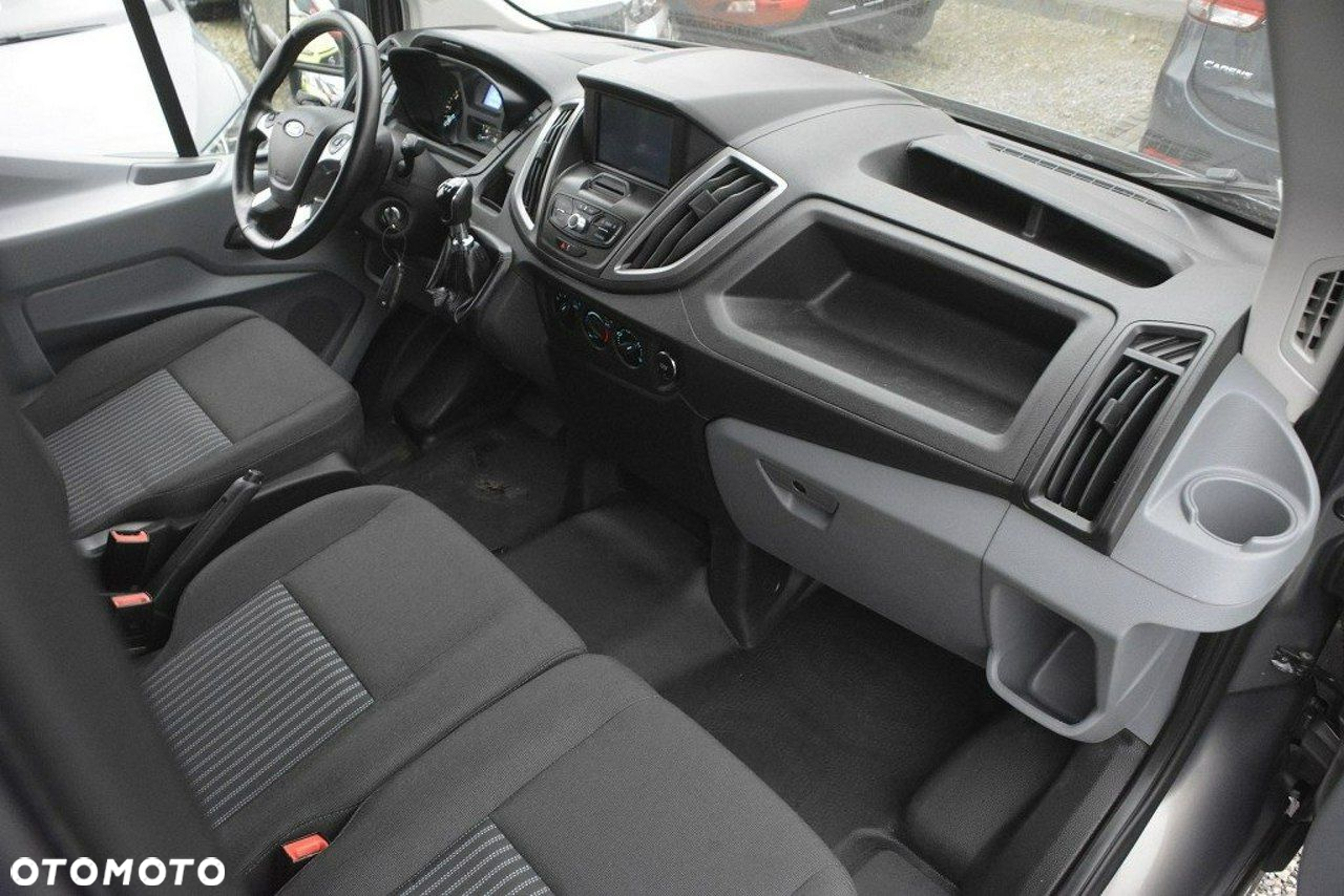 Ford Transit - 13