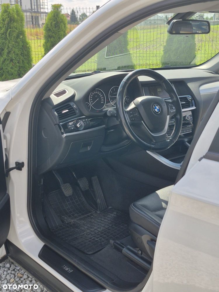 BMW X1 xDrive18d Sport Line - 29