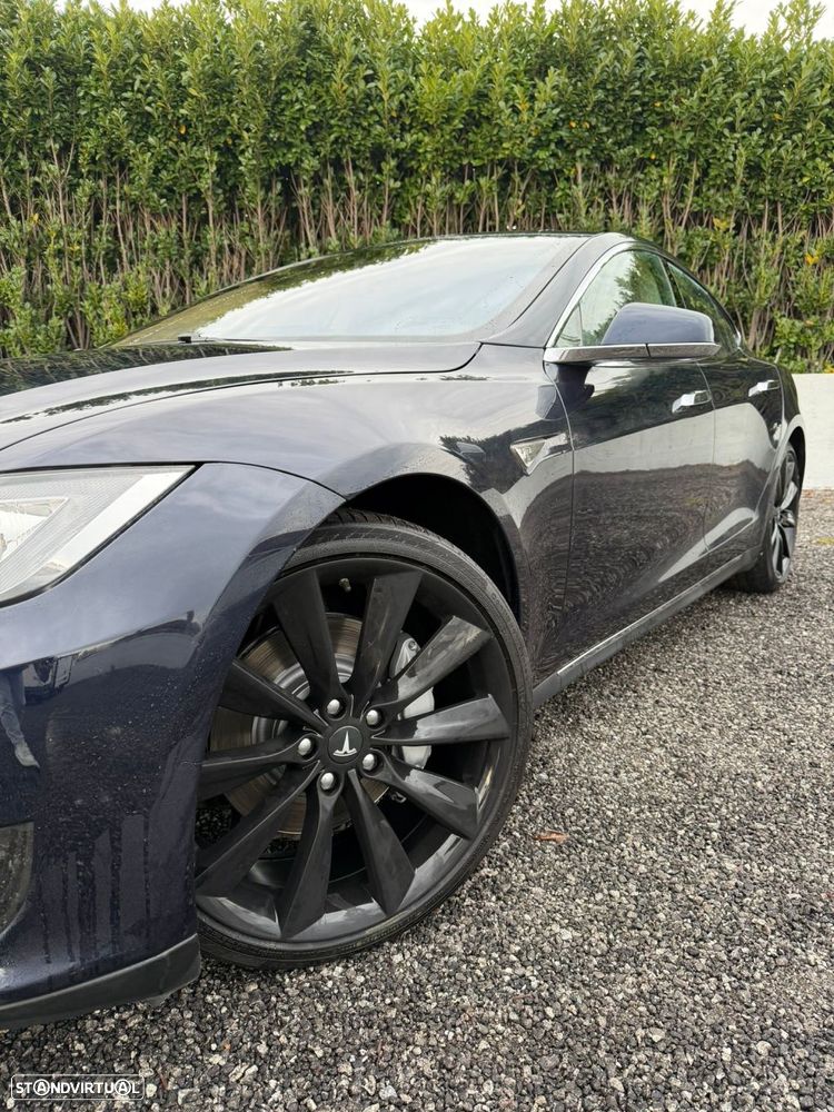Tesla Model S 60 - 19