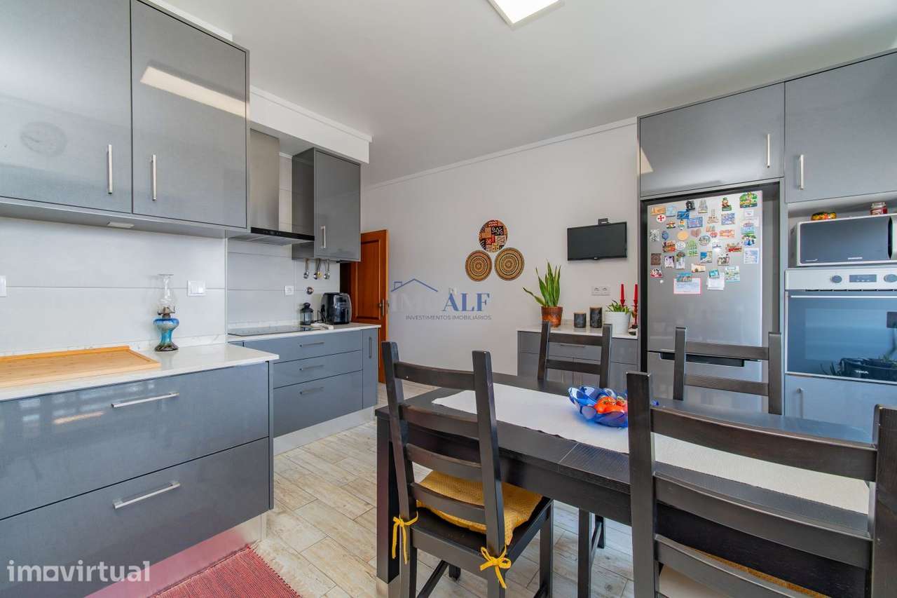 Apartamento T3 em Carnaxide,  junto Escola Camilo Castelo Branco - Grande imagem: 5/34