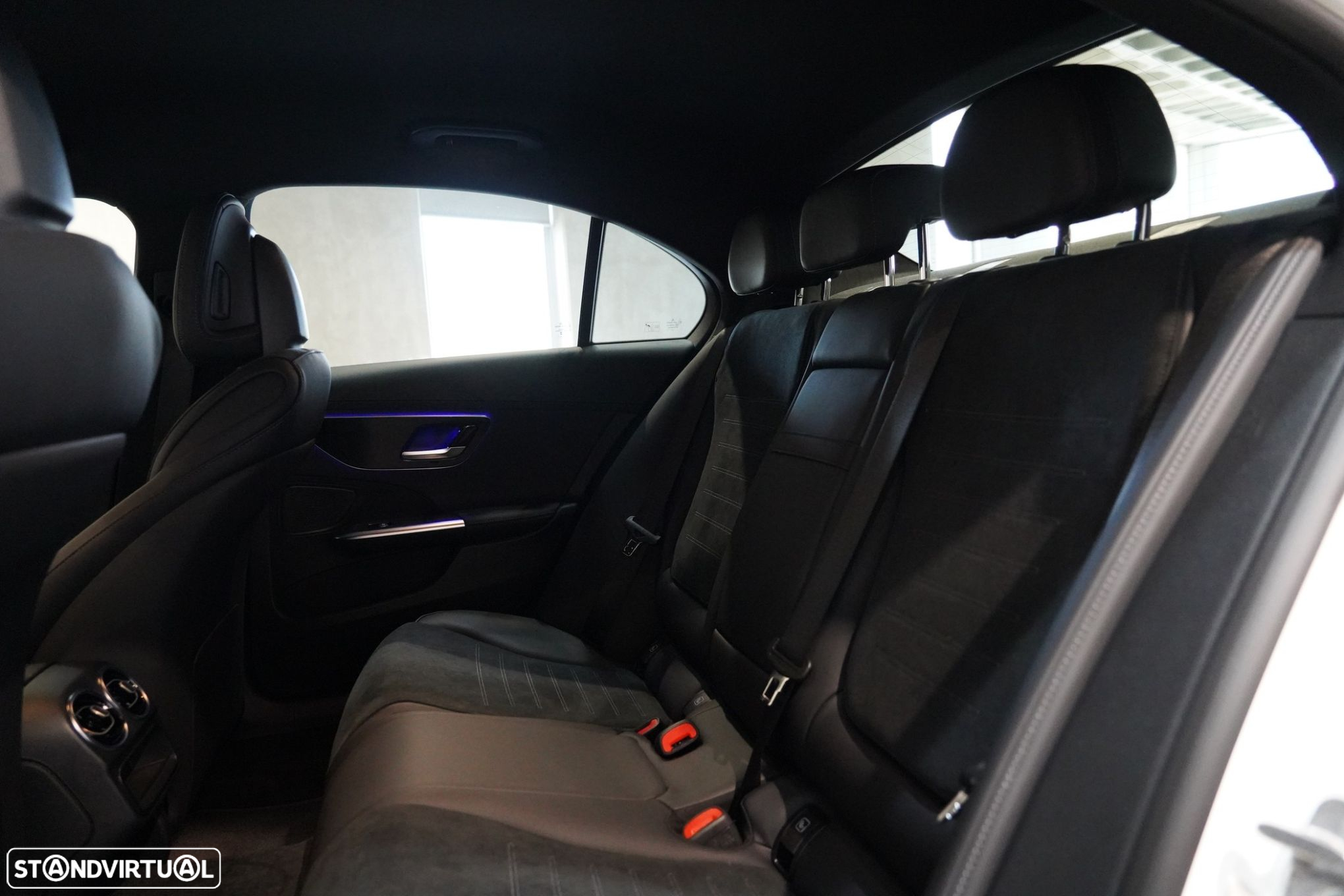 Mercedes-Benz C 300 d AMG Line - 27