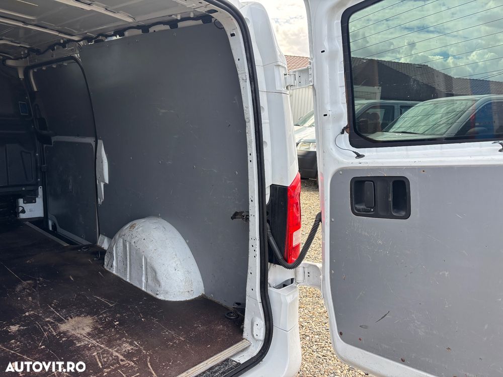 Mercedes-Benz Vito - 16