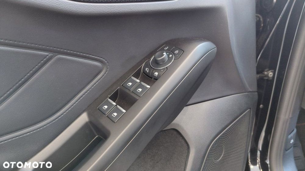 Ford Focus - 17