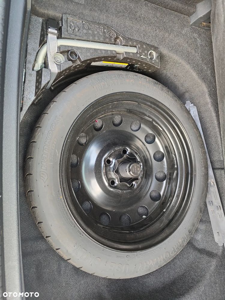 Volkswagen Golf Sportsvan - 30