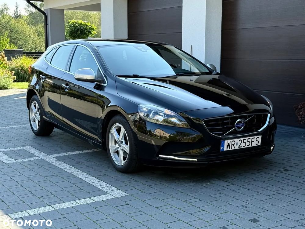 Volvo V40 D2 Drive-E Momentum - 11