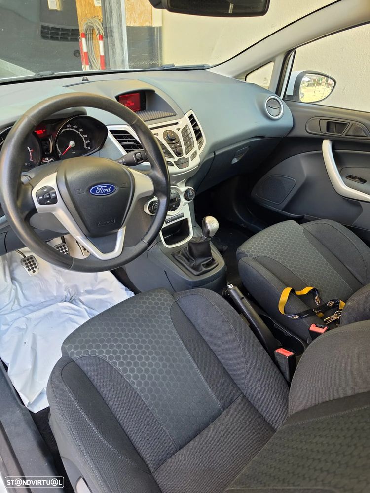 Ford Fiesta 1.6 Ti-VCT Sport - 5