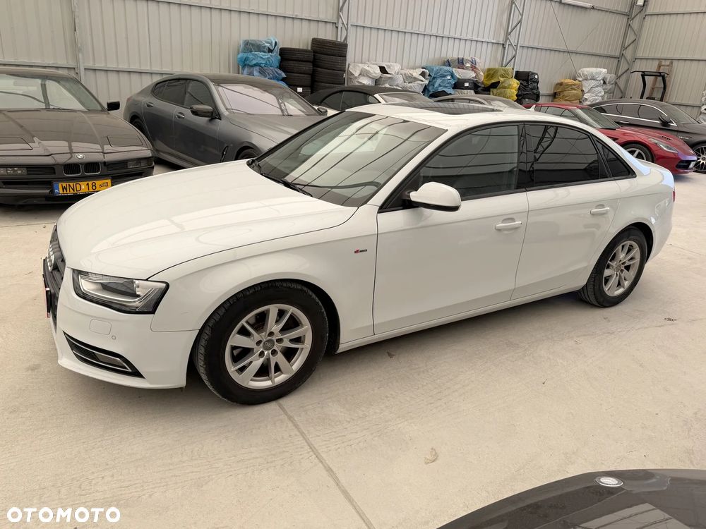 Audi A4 Limousine - 3