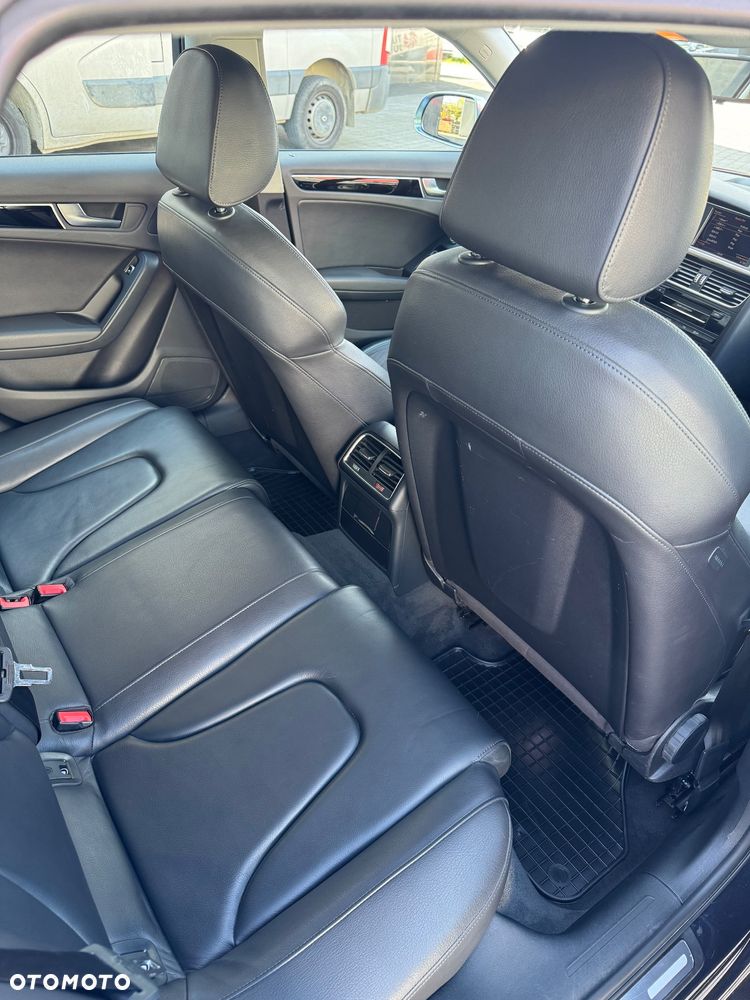 Audi A4 Avant 2.0 TDI DPF clean diesel quattro S tronic S line Sportpaket - 16