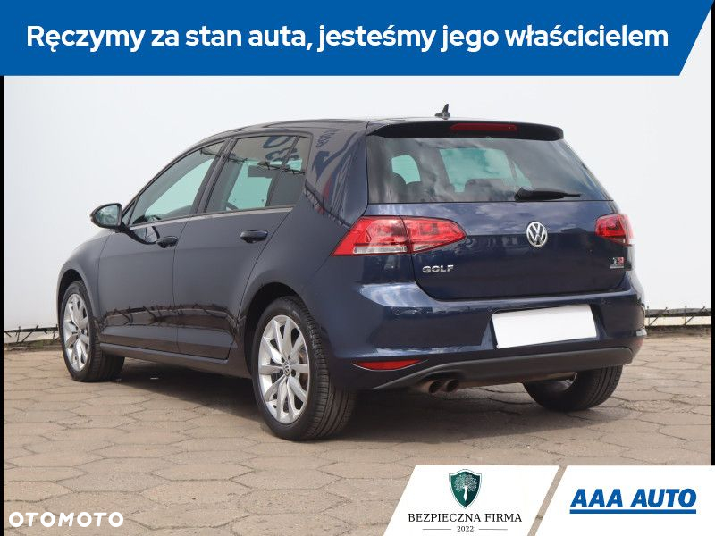 Volkswagen Golf - 5