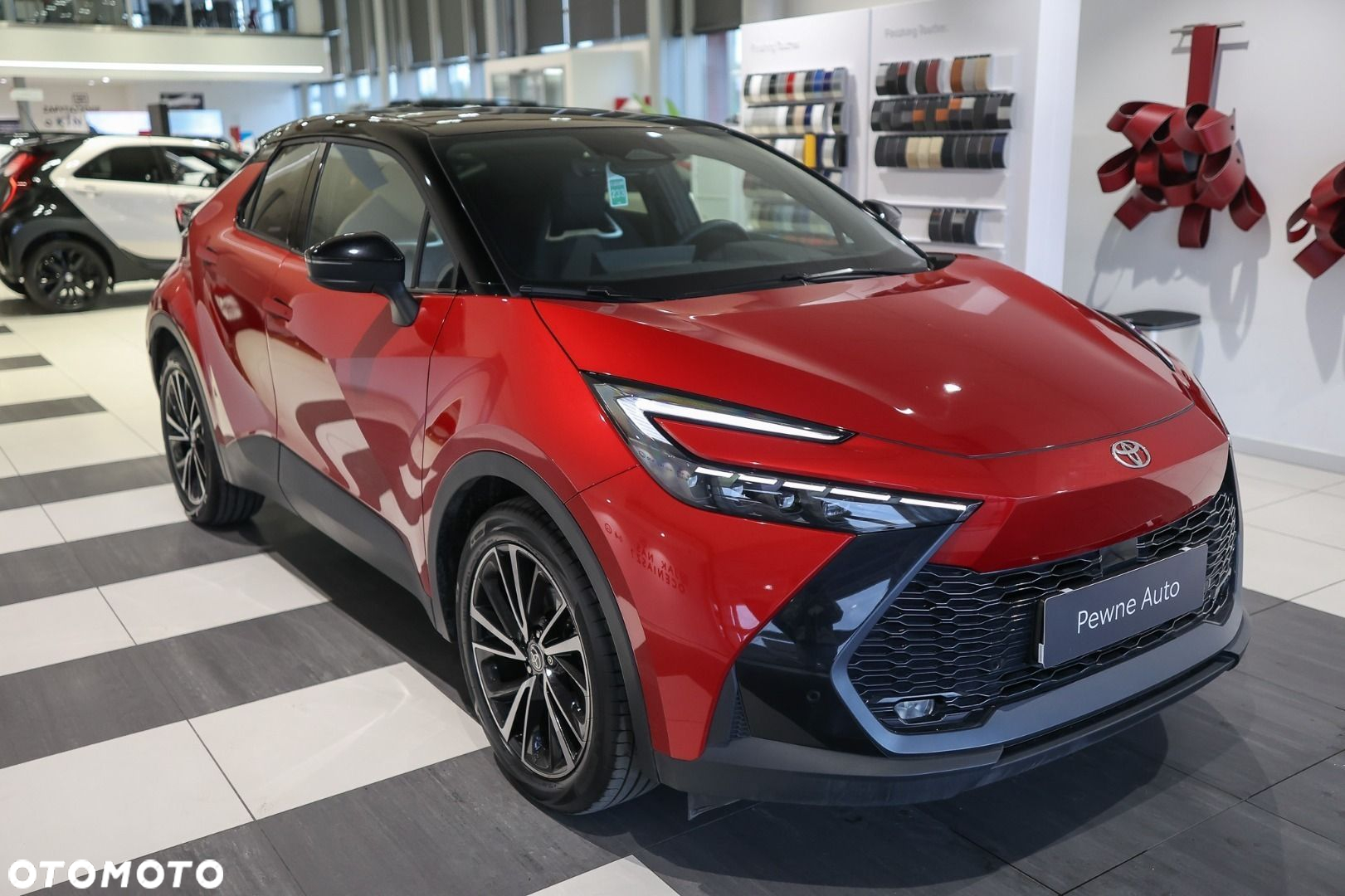 Toyota C-HR - 4