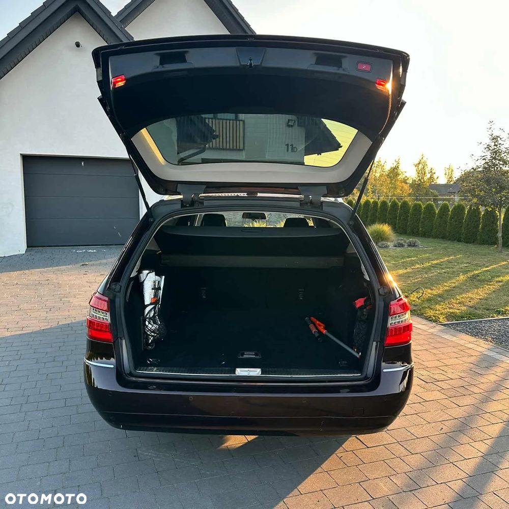 Mercedes-Benz Klasa E - 9