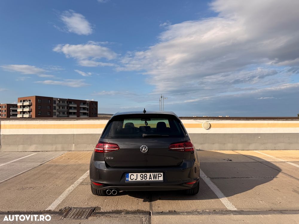 Volkswagen Golf GTD 2.0 TDI SCR DSG - 11