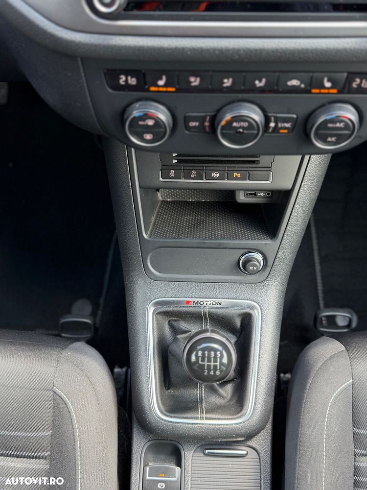 Volkswagen Tiguan 2.0 TDI 4Motion BMT Sport & Style - 9