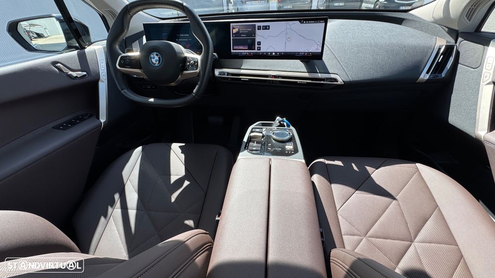 BMW iX xDrive 40 Pack Desportivo - 39
