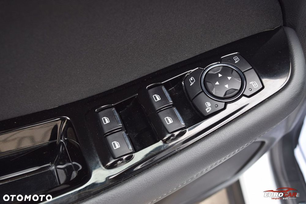 Ford S-Max - 29