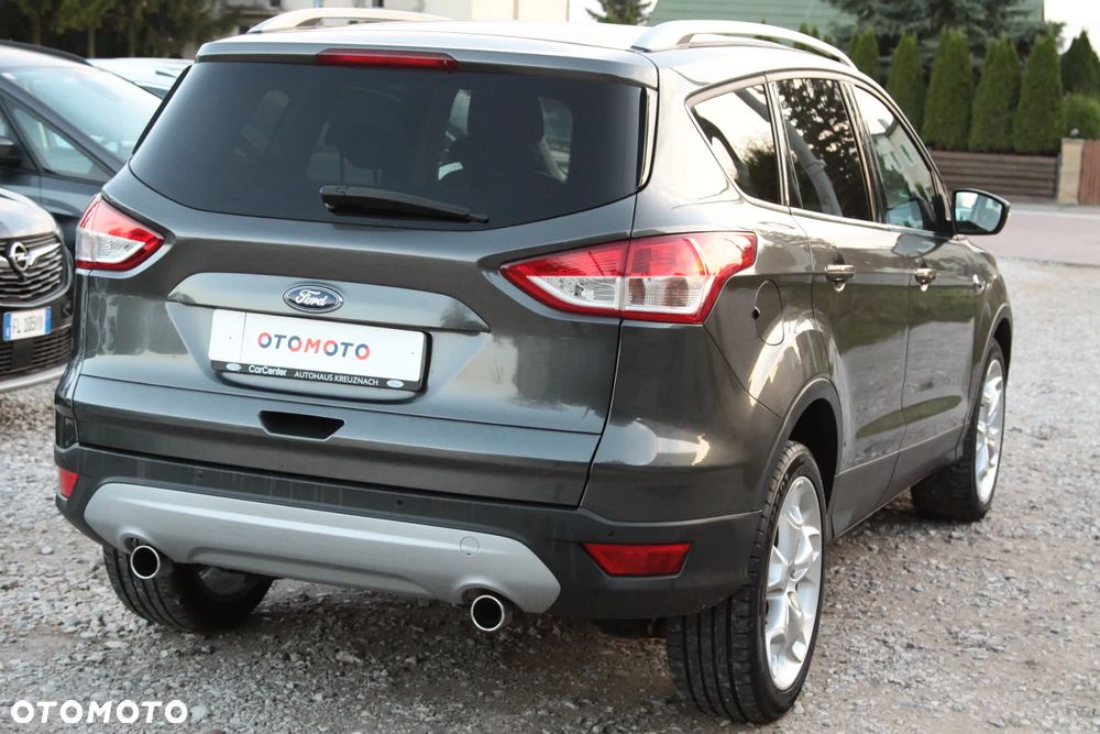 Ford Kuga 2.0 TDCi 2x4 Titanium - 10
