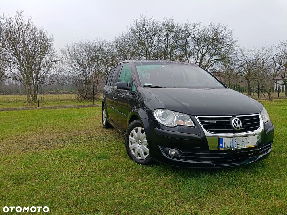 Volkswagen Touran 1.9 TDI DPF Blue Motion Conceptline - 3