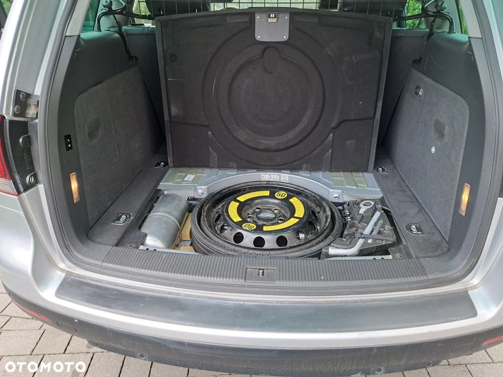 Volkswagen Touareg - 11