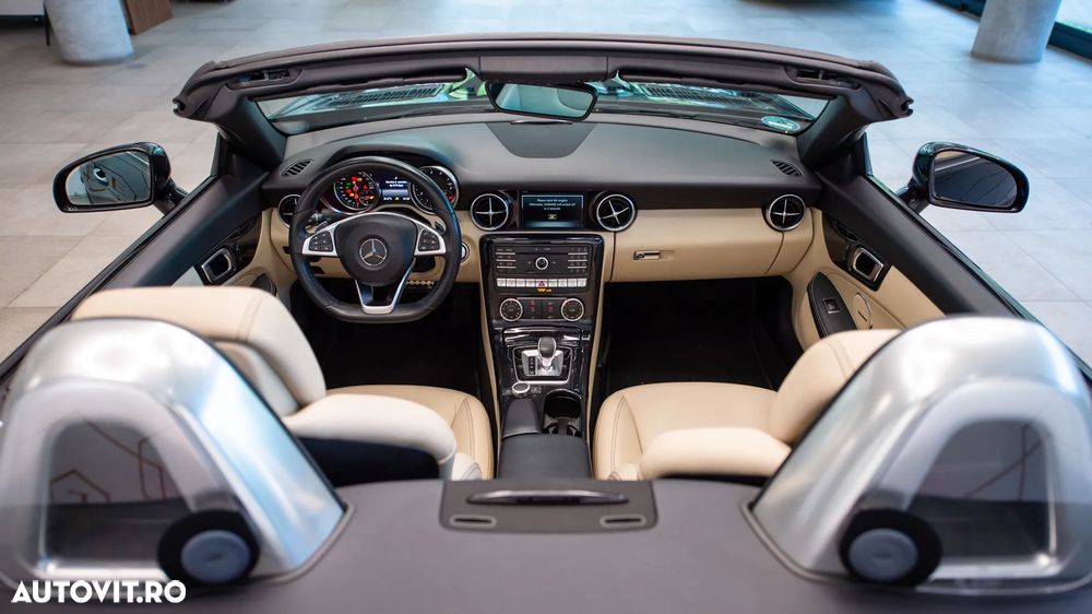 Mercedes-Benz SLC 300 9G-TRONIC - 36