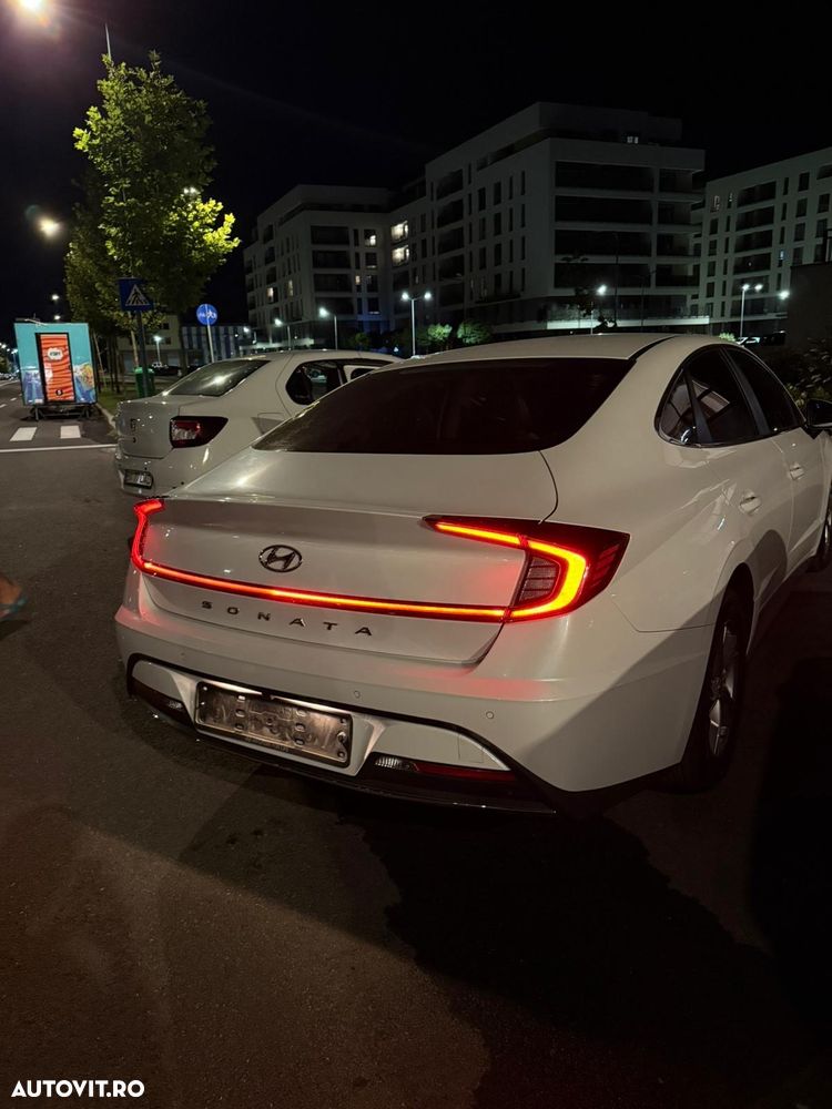Hyundai Sonata - 3