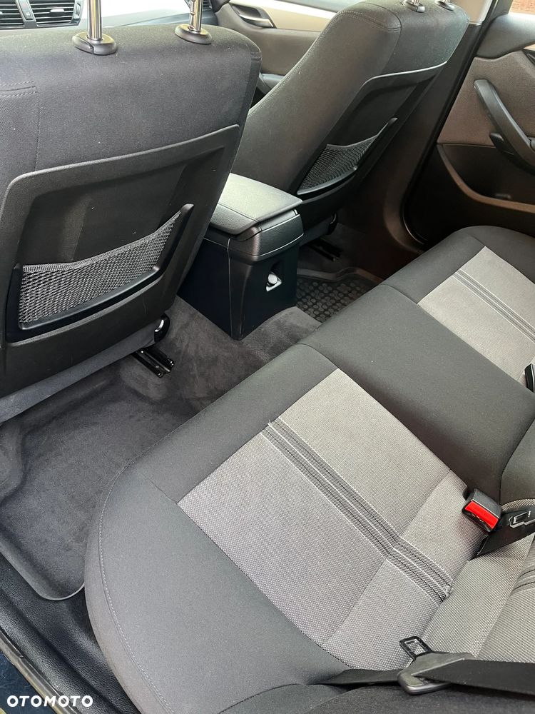 BMW X1 xDrive20d - 10