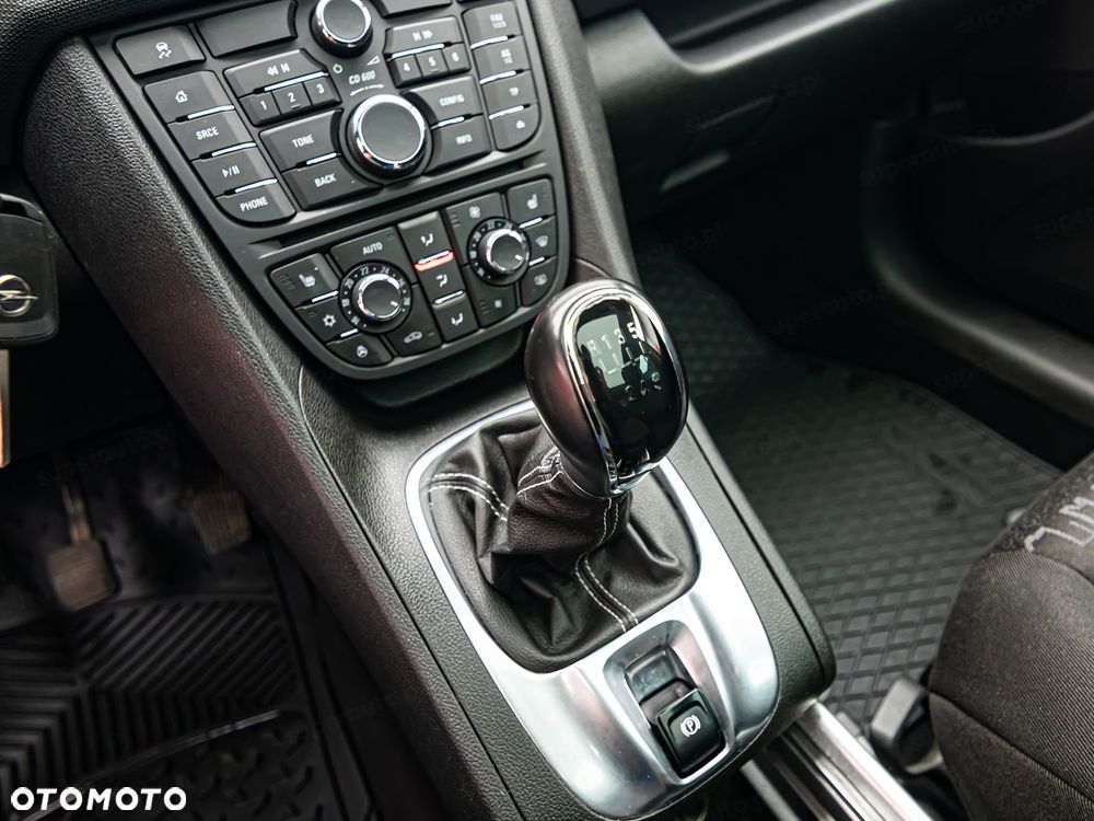 Opel Meriva 1.4 T Essentia - 23