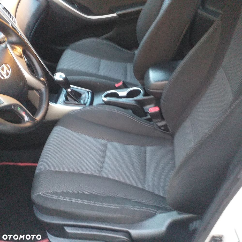 Hyundai i30 1.4 Classic - 16