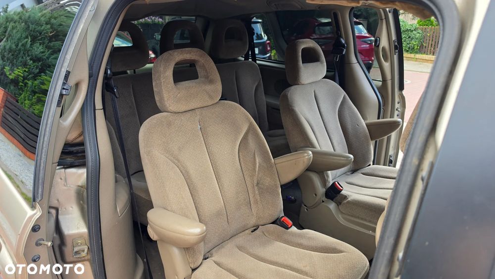 Chrysler Grand Voyager 2.5L CRD SE - 13