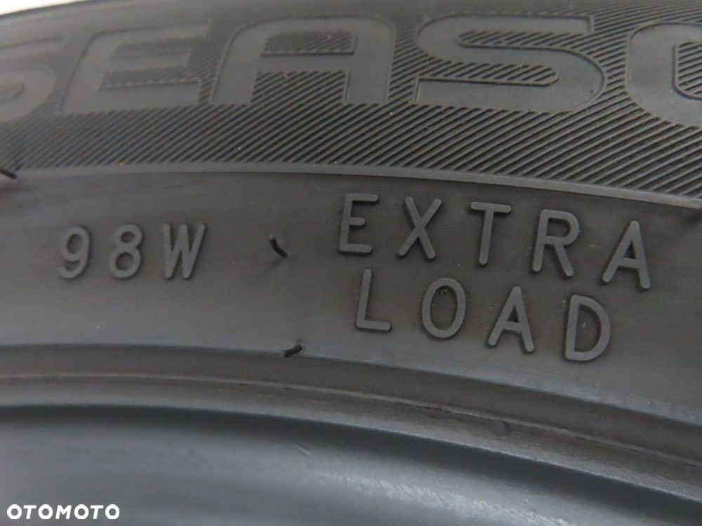 4x 235/45R18 OPONY CAŁOROCZNE UŻYWANE Nokian Tyres SeasonProof 98W XL - 3