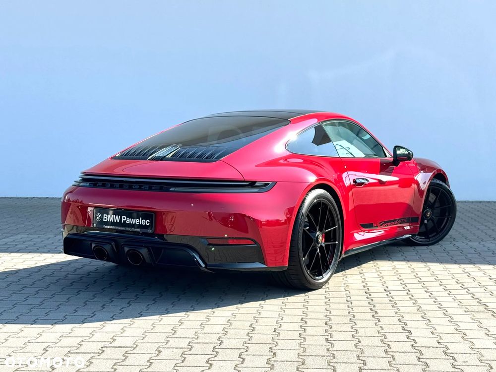 Porsche 911 Carrera 4 GTS PDK - 2