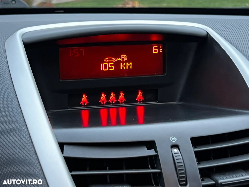 Peugeot 207 1.4 E Premium - 13