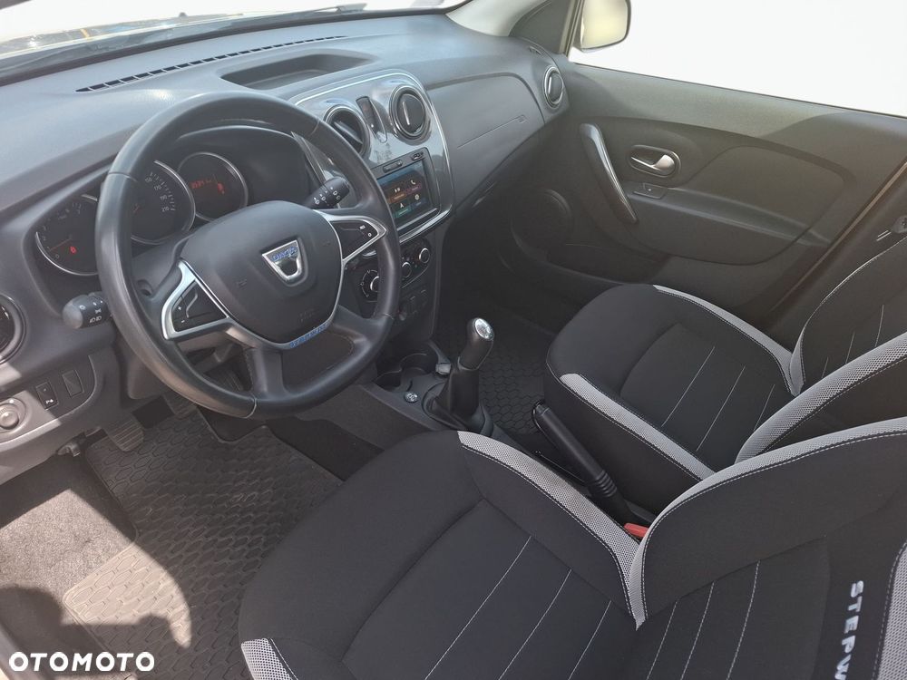 Dacia Sandero Stepway 1.0 TCe Laureate S&S - 11