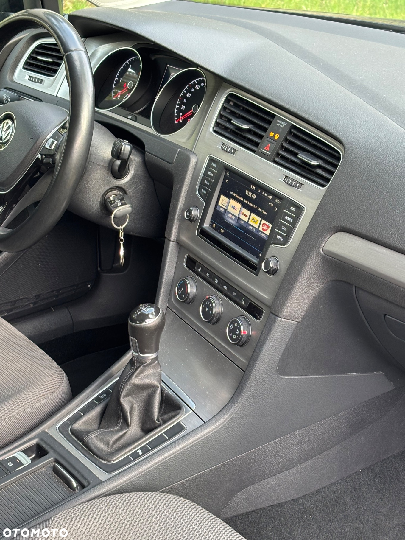 Volkswagen Golf VII 1.6 TDI BMT Comfortline - 8