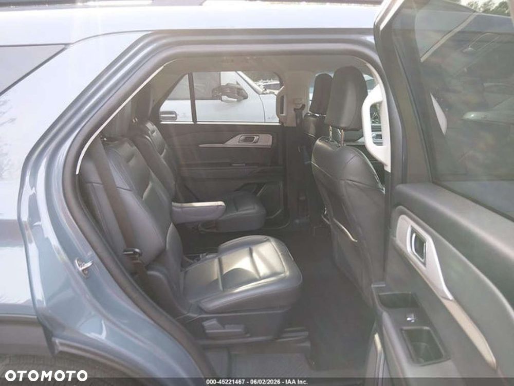 Ford Explorer - 15