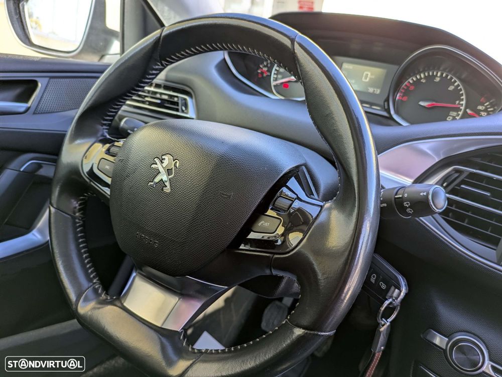 Peugeot 308 1.6 BlueHDi Allure J17 - 9