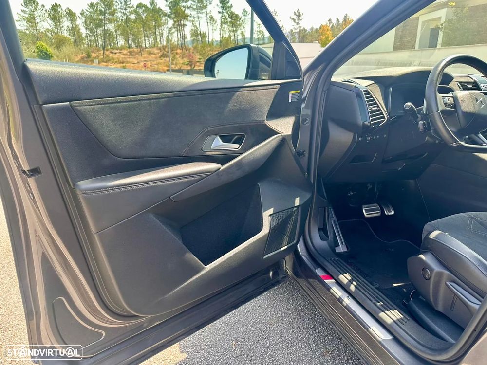 DS DS7 Crossback E-Tense Performance Line EAT8 - 6