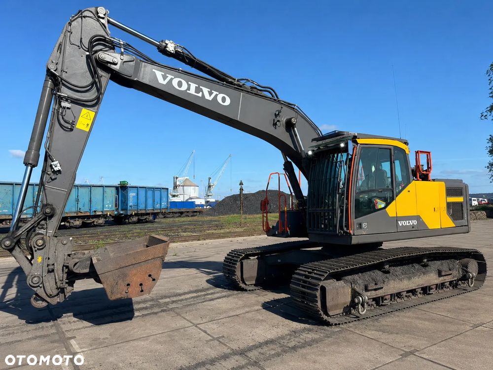 Volvo EC200el - 4