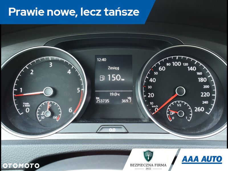 Volkswagen Golf - 12